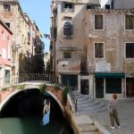 Italy’s coronavirus deaths edge higher, new lockdown approach urged