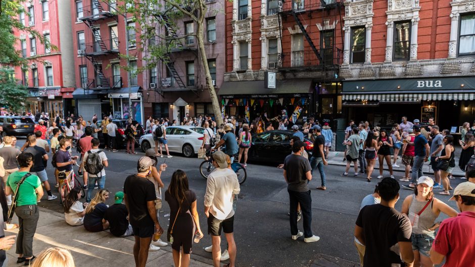 Hundreds pack St. Marks Place to drink despite coronavirus