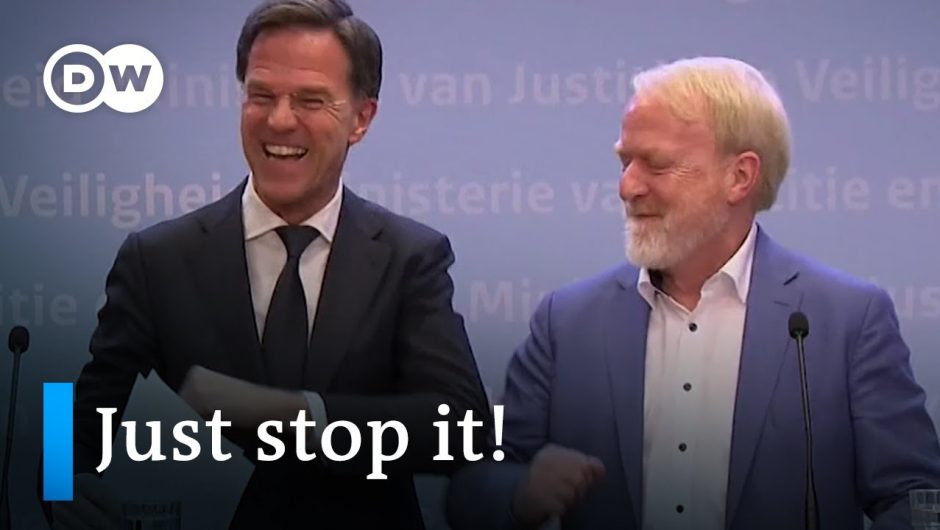 Dutch Prime Minister Rutte forgets his own Coronavirus advice | DW News