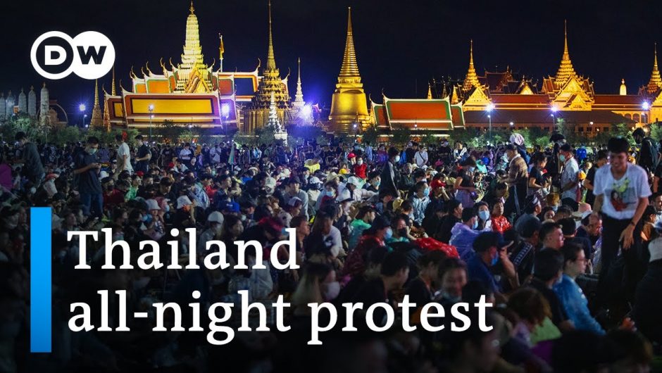 Thailand: Anti-government protest in Bangkok draws massive crowd | DW News