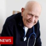 Coronavirus: 98-year-old doctor working through the lockdown – BBC News