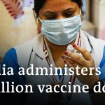 India celebrates one billion COVID-19 vaccine doses | DW News