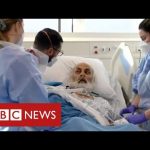 Covid Intensive Care: return to the hospital frontline – BBC News